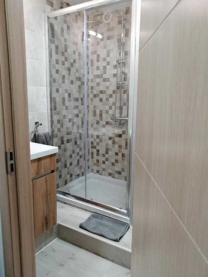 Apartamento Apartman Zi-Zo Vrsac Exterior foto