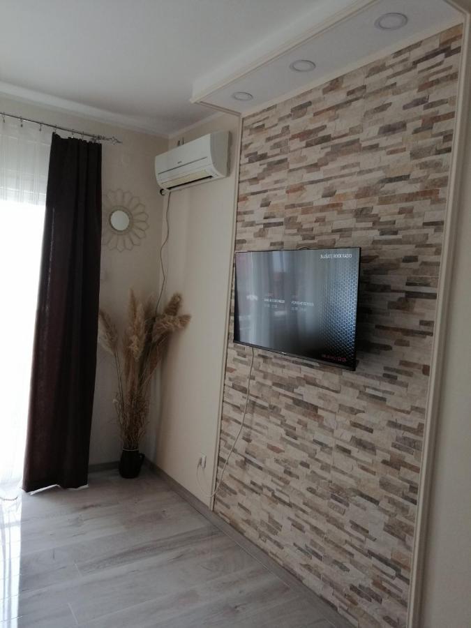 Apartamento Apartman Zi-Zo Vrsac Exterior foto